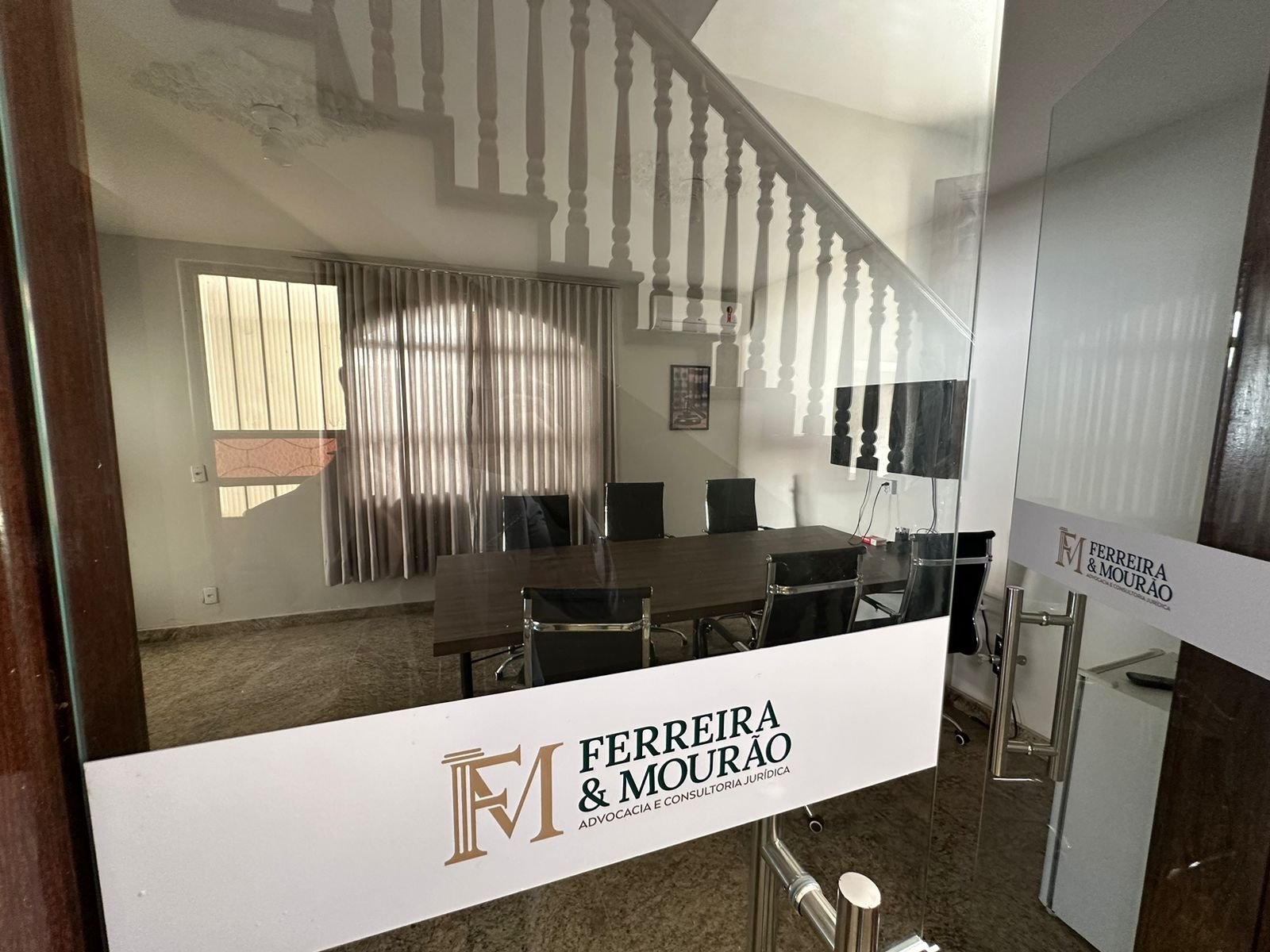 Escritório Ferreira & Mourão Interno